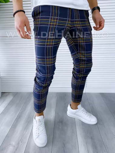 Pantaloni barbati casual regular fit in carouri B1749 2-5 E*